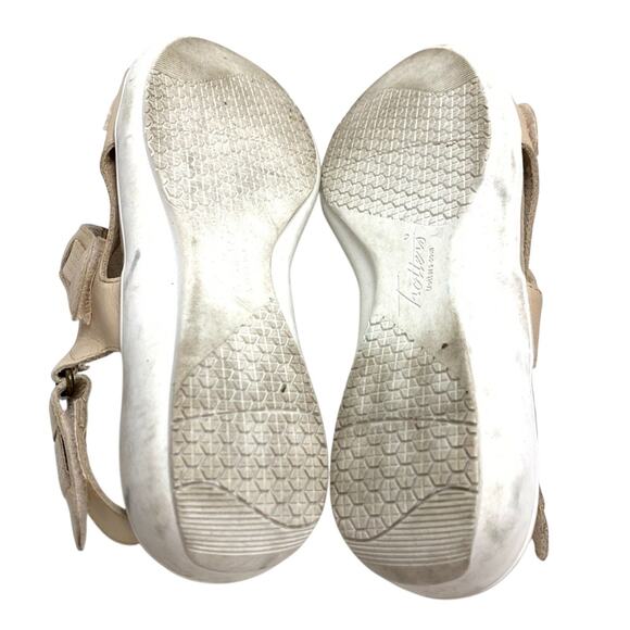 Trotters Womens Tan Beige Genuine Leather Sandals Shoes Ankle Strap Comfy 7.5 N - Picture 13 of 16